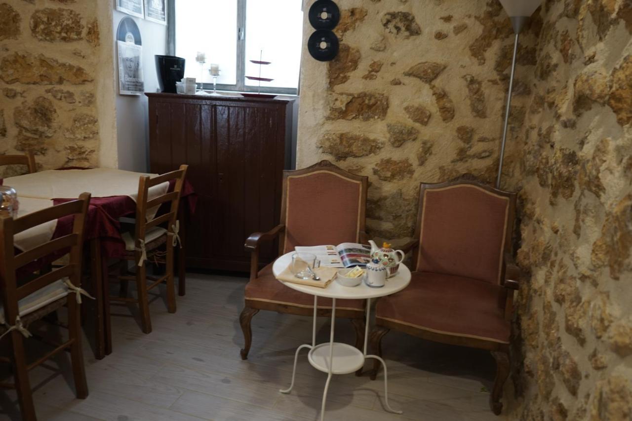 Locazione Turistica Domus Re Bed and Breakfast Αγκριτζέντο Εξωτερικό φωτογραφία