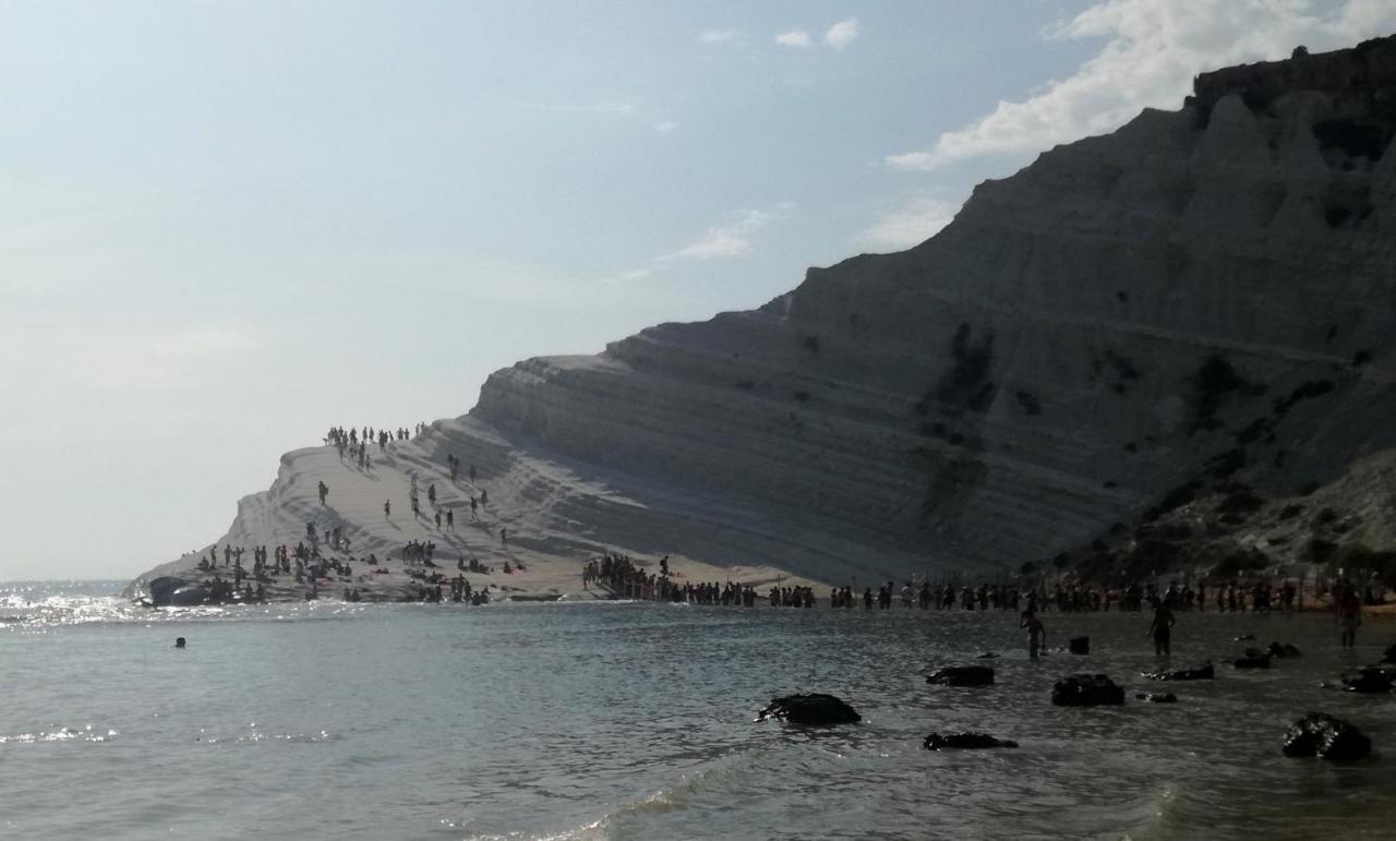 Locazione Turistica Domus Re Bed and Breakfast Αγκριτζέντο Εξωτερικό φωτογραφία
