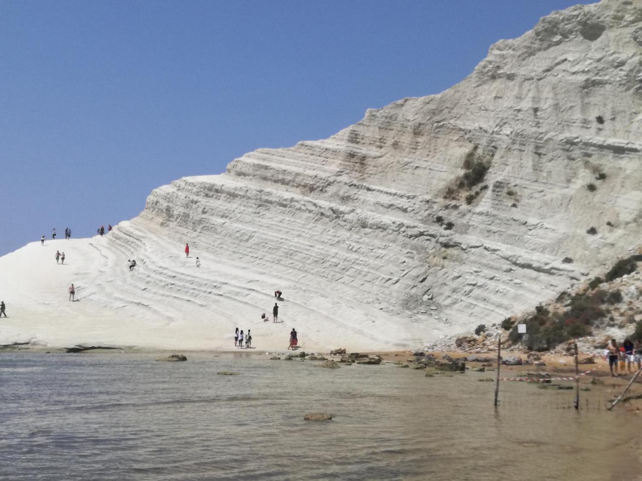 Locazione Turistica Domus Re Bed and Breakfast Αγκριτζέντο Εξωτερικό φωτογραφία