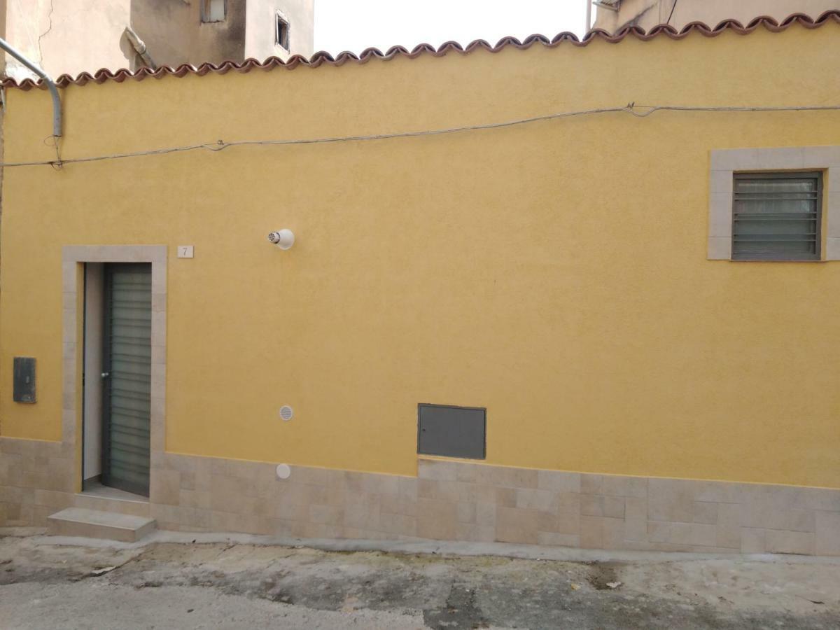 Locazione Turistica Domus Re Bed and Breakfast Αγκριτζέντο Εξωτερικό φωτογραφία