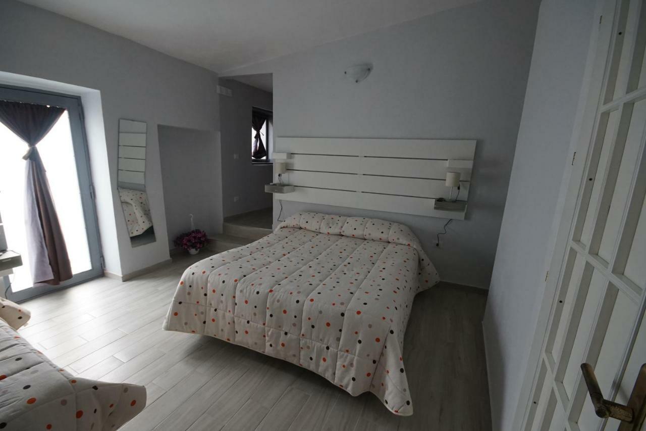 Locazione Turistica Domus Re Bed and Breakfast Αγκριτζέντο Εξωτερικό φωτογραφία